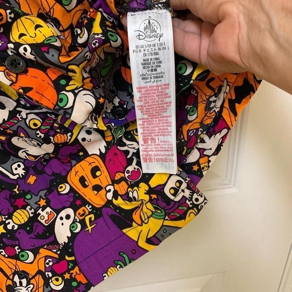 Disney button down shirt - Picture 5 of 6
